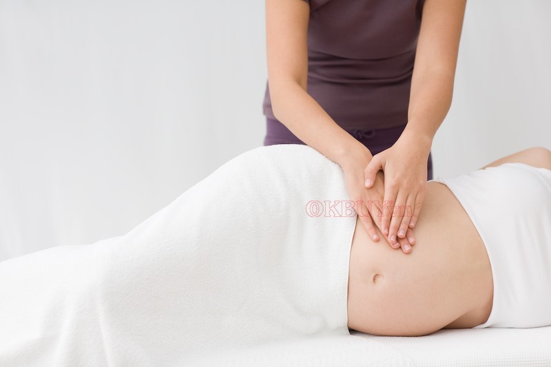 Massage lưng cho bà bầu là biện pháp an toàn giảm đau hiệu quả cao 
